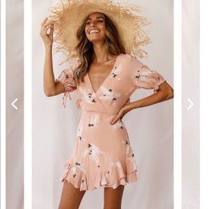 Selfie Leslie Lilo Surplice Neckline Cut-out Back Dress in Botanic Print Nude